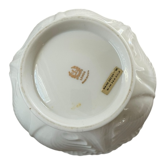 Lenox Corinthian Large Bowl Gold Trim Porcelain - Picture 3 of 6